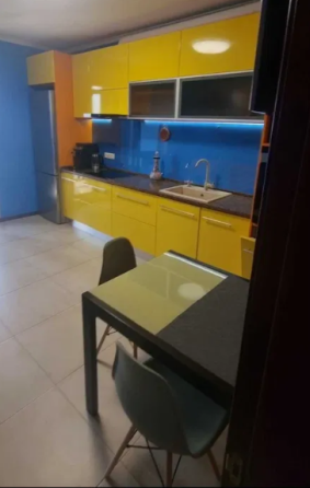 Оренда Квартира 1-кімнатна, 21/24 поверх на Миколи Ушакова, 1б Kiev