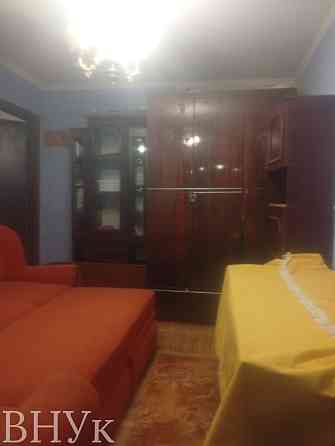 Продаж Квартира 4-кімнатна, 3/5 поверх на Відродження Луцьк