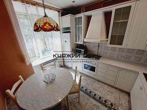 Оренда Квартира 3-кімнатна, 2/5 поверх на Кловский спуск Kiev