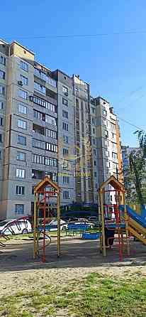 Продається 3-х кімнатна квартира в Деснянському районі,мік-он Троєщина Київ