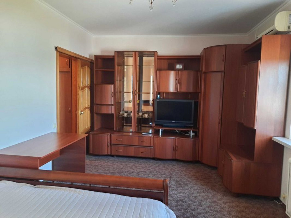 Оренда Квартира 1-кімнатна, 16/18 поверх на ул. Вишняковская, 3 Киев - изображение 2