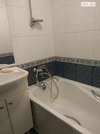 Оренда Квартира 2-кімнатна, 3/5 поверх на Космическая ул., 3 Киев