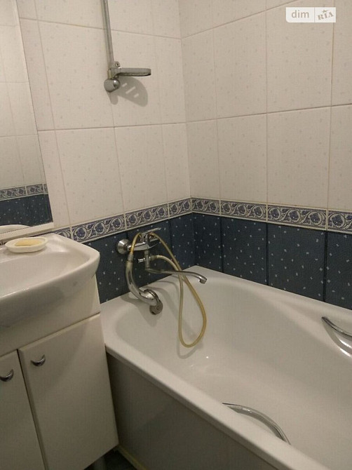 Оренда Квартира 2-кімнатна, 3/5 поверх на Космическая ул., 3 Киев - изображение 3