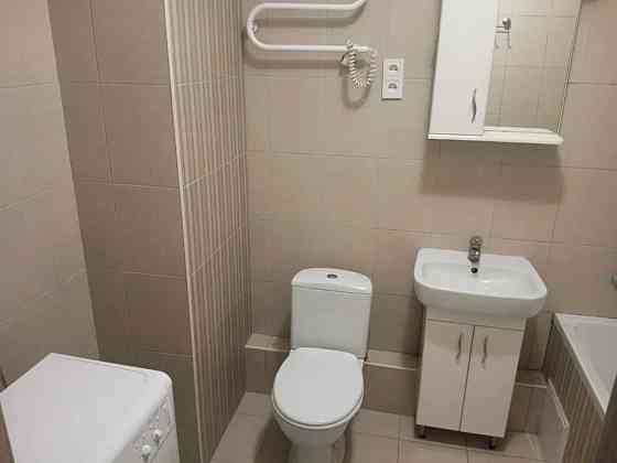 Оренда Квартира 1-кімнатна, 15/25 поверх на Сиваська, 122 Киев