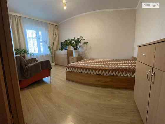 Оренда Квартира 1-кімнатна, 8/9 поверх на просп. Червоної Калини, 3В Киев