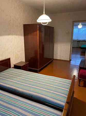 Продаж Квартира 2-кімнатна, 1/5 поверх на Кленовая ул., 5 Дніпро