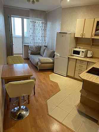 Оренда Квартира 1-кімнатна, 18/24 поверх на Бажана, 1м Київ