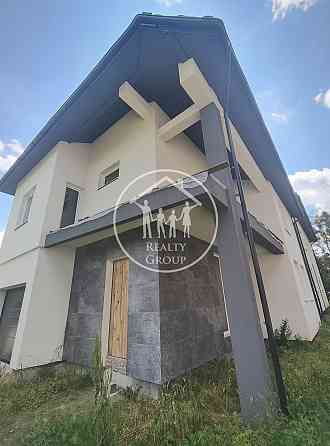 Продаж 3-поверховий Будинок з ділянкою 4 сот 220 кв.м  на Пасіки Галицькі Львів