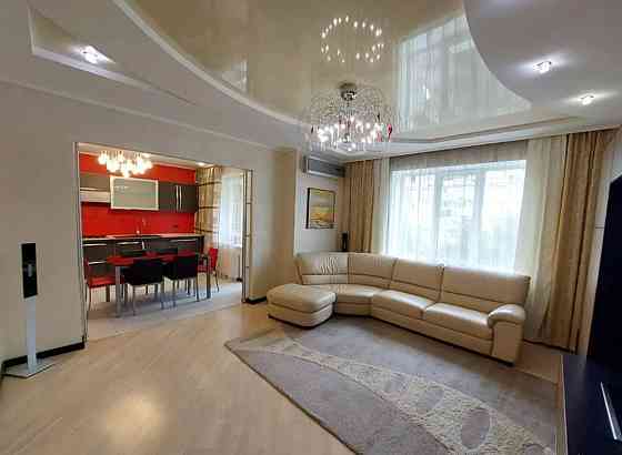 Продаж Квартира 4-кімнатна, 4/10 поверх на Малиновского Маршала ул., 48А Дніпро