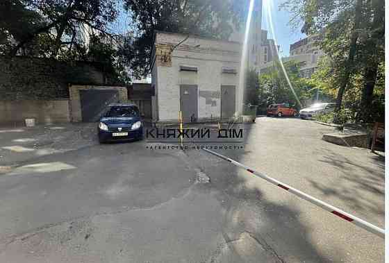 БЕЗ КОМІСІЇ !!! Продаж квартири метро Лук'янівська по вул. Полтавська в Шевченківському р-ні. Код об'єкту №: 21145695 Kiev