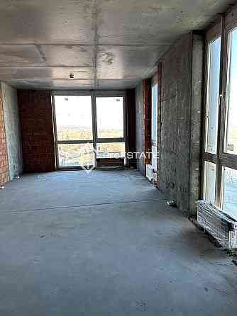 Продаж Квартира 3-кімнатна, 6/26 поверх на вул. Зарічна Киев