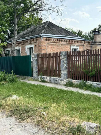 Будинок (р-н 8 школи,Бєляєва). Кропивницький