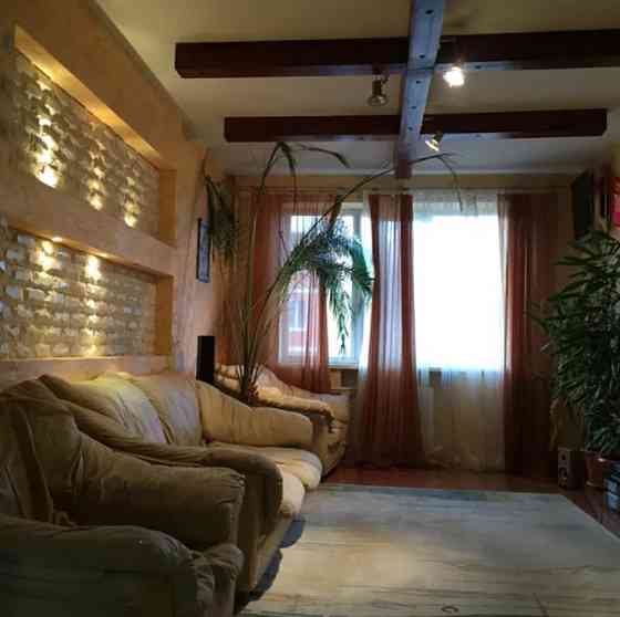 Оренда Квартира 3-кімнатна, 13/14 поверх на Леонтовича ул., 6б Одеса