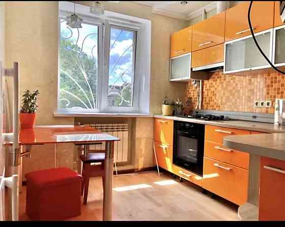 Оренда Квартира 2-кімнатна, 2/9 поверх на Ільєнка, 71 Київ