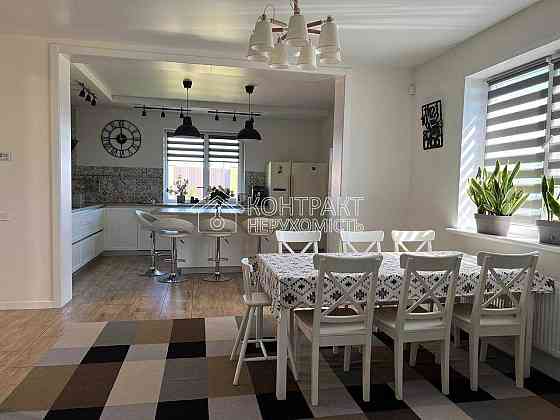 Продаж Будинок 5-кімнатний на вул. Культури 