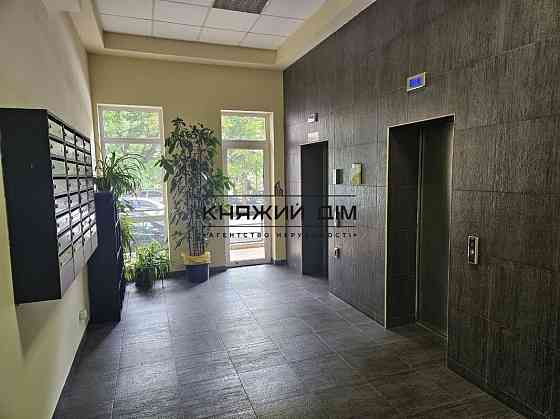 Оренда офісне приміщення на вул. Антоновича поверх - 10/13 Киев