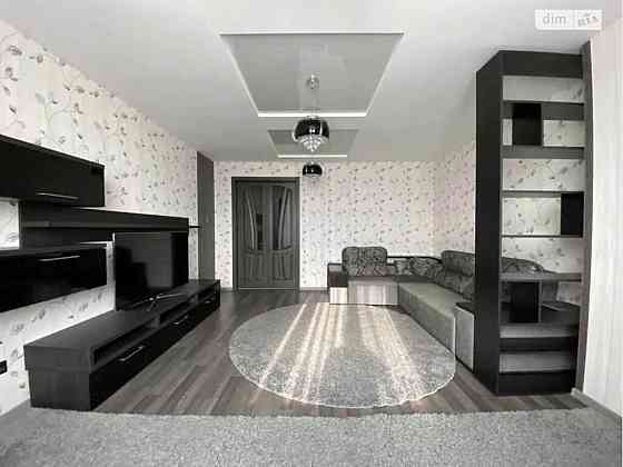 Оренда Квартира 2-кімнатна, 34/37 поверх на Срибнокильская ул., 1 Киев