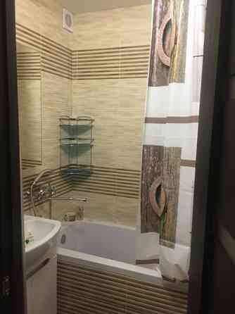 Оренда Квартира 2-кімнатна, 1/10 поверх на пр. Николая Бажана, 9а Київ