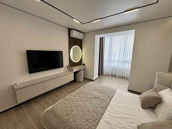 Продаж Квартира 3-кімнатна, 9/10 поверх на Приозерна Івано-Франківськ