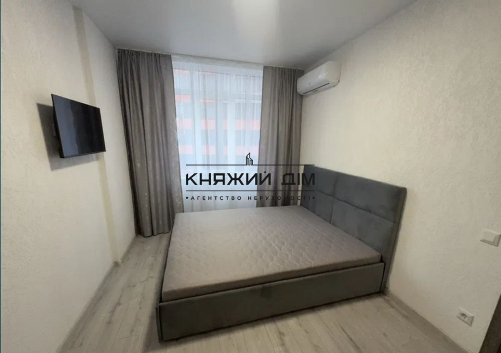 Оренда Квартира 1-кімнатна, 14/21 поверх на Черниговская ул. Київ - фото 1