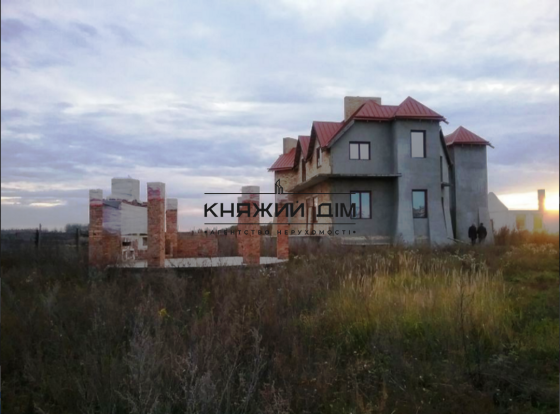 Продаж 3-поверховий Будинок з ділянкою 25 сот 400 кв.м   