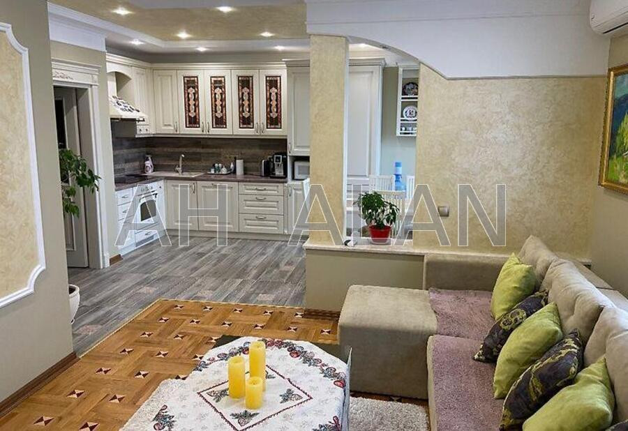 Продаж Будинок 3-кімнатний на Солом'янська вул., 20В Київ - фото 1