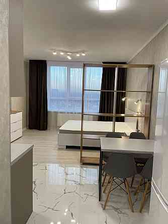 Оренда Квартира 1-кімнатна, 10/27 поверх на Бажана Миколи, 17а Киев