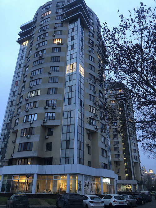 квартира с видом на море и парк  Победы Одесса - изображение 1