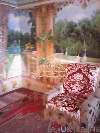 Продам хороший дом в центре Усатово Усатове