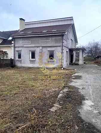 Продаж Будинок 6-кімнатний на Сиреневая ул., 38 