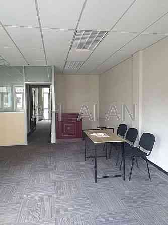 Оренда Будинок 1-кімнатний на Щекавицька вул., 30/39 Kiev