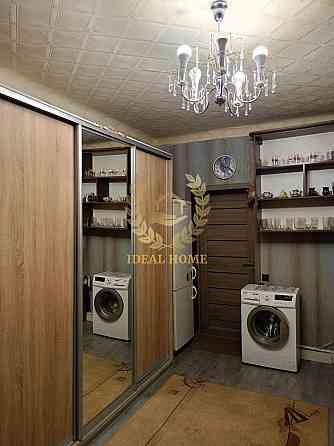 Продаж Квартира 1-кімнатна, 1/5 поверх на Деревлянская ул., 20/2 Kiev