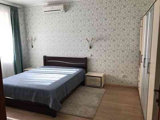 Оренда Квартира 2-кімнатна, 8/16 поверх на ул. Анны Ахматовой, 35б Київ