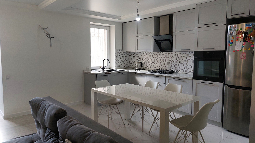 Продаж Квартира 3-кімнатна на ул. Ильфа и Петрова, 6 Odessa - photo 1