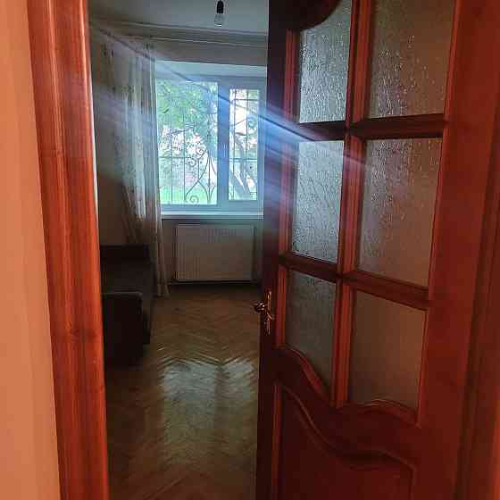 Продаж Квартира 3-кімнатна, 1/5 поверх на Коновальця вул., 147 Івано-Франківськ