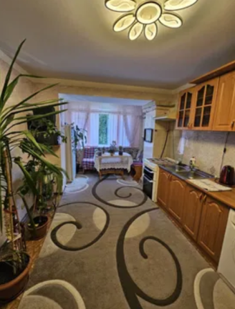 Продаж Квартира 2-кімнатна на ул. Парковая, 75а Одеса