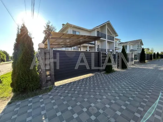 For rent 3-storey Duplex with land 6 ares 150 sq.m 4 rooms at Швеця Hatne