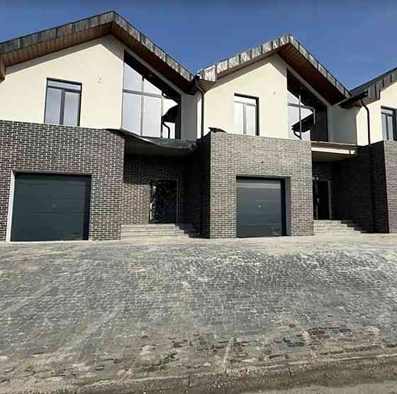 Продаж 2 поверхового таунхауса з ділянкою на 2 сотки, 156 кв. м, Біла 