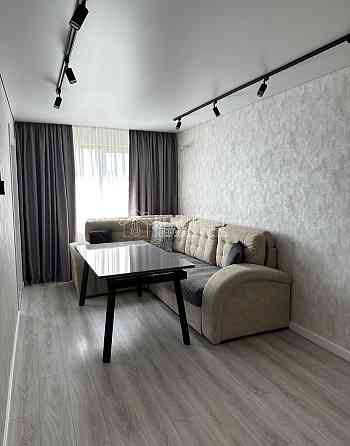 Продаж Квартира 3-кімнатна, 5/9 поверх на вул. Аерокосмічний проспект Kharkiv