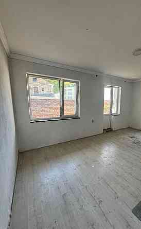 Продаж Квартира 2-кімнатна, 2/3 поверх на Базарна, 8 Kremenets'