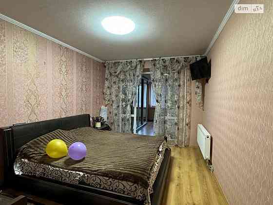 Продаж Квартира 3-кімнатна, 1/5 поверх на Юності Vinnytsya