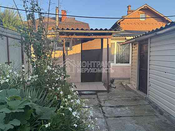 Продаж Будинок 4-кімнатний на вул. Валер'янівська Kharkiv