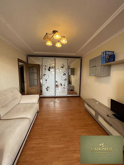 Оренда Квартира 3-кімнатна, 5/5 поверх на вул. Молодіжна Квасилів - фото 1