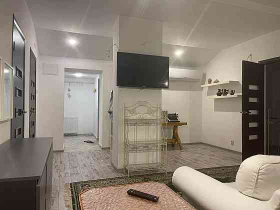 Оренда Квартира 3-кімнатна, 3/3 поверх на Руська Ужгород