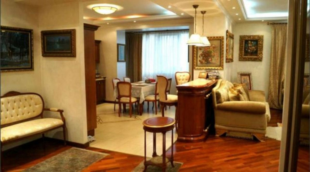 Продаж 3к Квартира 135 кв.м Предславинская, 31/11 Київ - фото 1