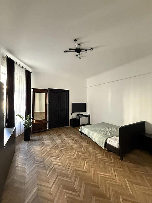 Продаж Квартира 3-кімнатна, 2/3 поверх на вул. Дорошенка Львів - фото 13