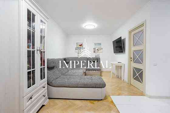 Продаж Квартира 4-кімнатна, 7/12 поверх на вул. Митрополита Андрія Шептицького Київ