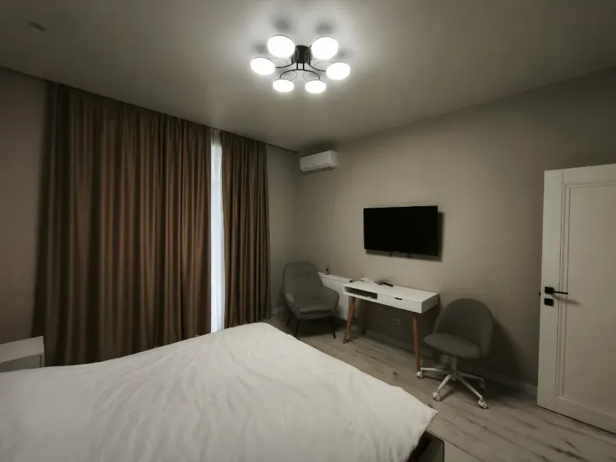 Продажа 1к Квартира 67 кв.м Слов'янська набережна 21А Ужгород - изображение 14