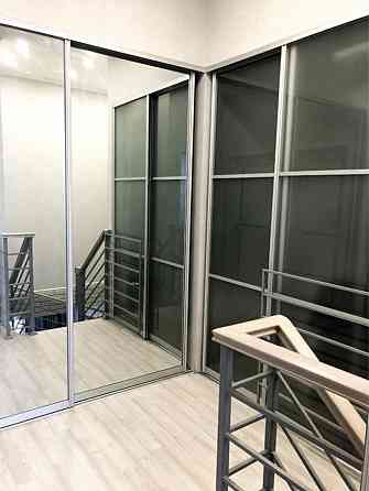 Продам 2-х поверхову квартиру на Райдужному Одеса