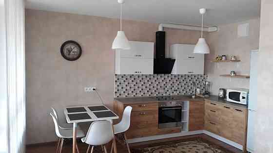 Оренда Квартира 2-кімнатна, 17/25 поверх на ул. Заречная, 1г Київ